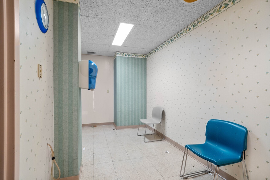 More Photos Of 94 Hospital St, Ridgway Specialty For Sale