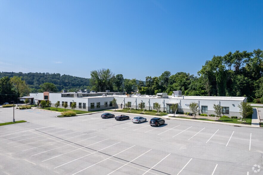 More Photos Of 555 E North Ln, Conshohocken Unknown For Lease