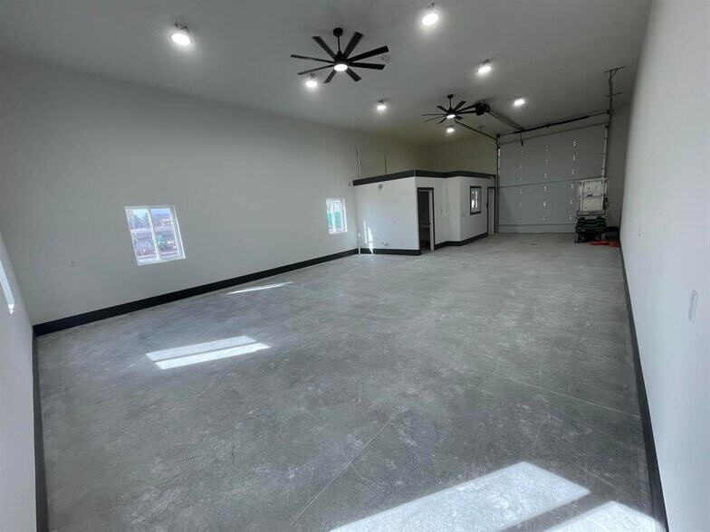 More Photos Of 407 Wengel dr, Reedsburg Light Manufacturing For Lease