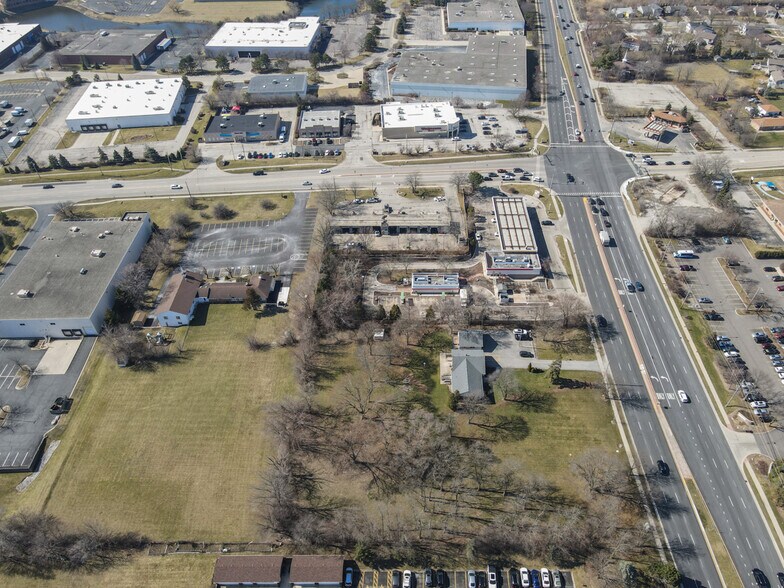 More Photos Of 22W421 ARMY TRAIL RD, Addison Flex For Sale