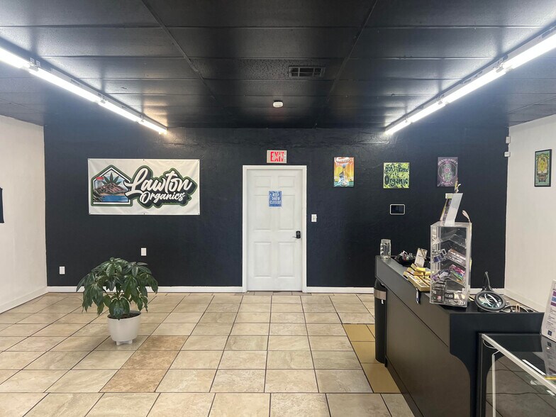 More Photos Of 1802-1816 NW Fort Sill Blvd, Lawton Unknown For Lease