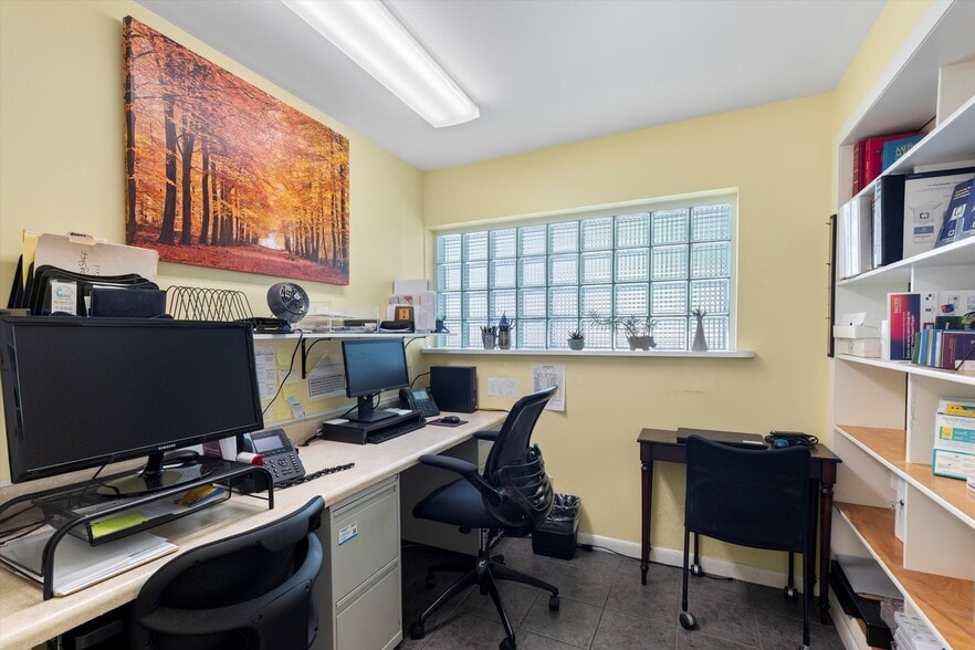 More Photos Of 1501 Government Rd, Key West Freestanding For Sale