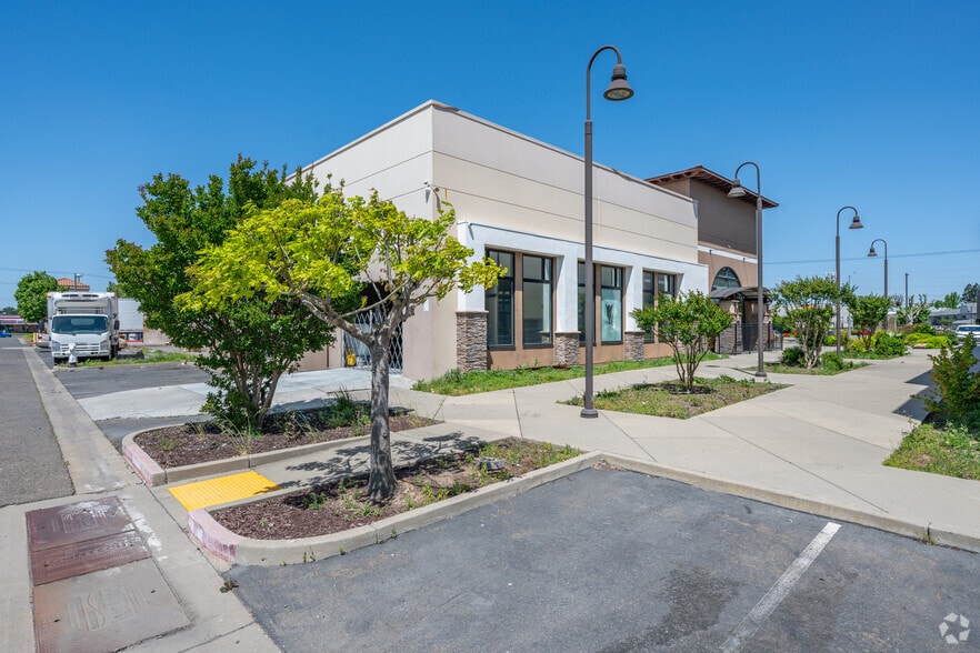 More Photos Of 7400 Elsie Ave, Sacramento Freestanding For Lease