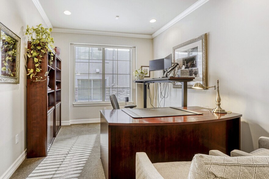 More Photos Of 9892 Rosemont Ave, Lone Tree Medical For Sale