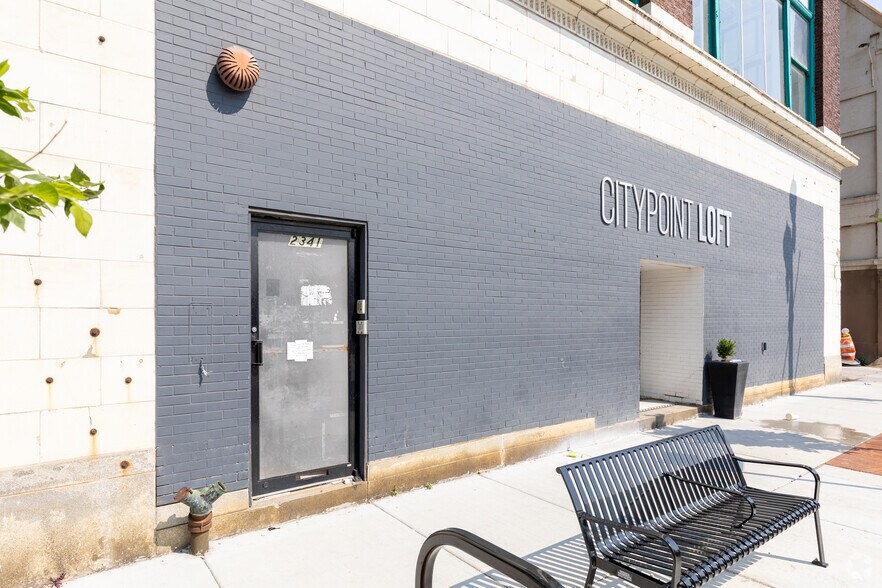 More Photos Of 2341-2345 S Michigan Ave, Chicago Loft Creative Space For Sale