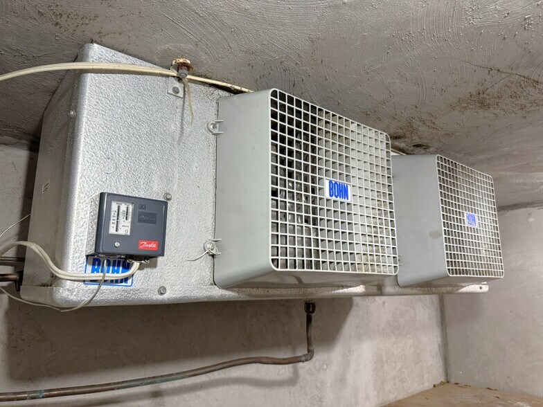 More Photos Of 366 Main St, Grantsville Storefront Retail Office For Sale