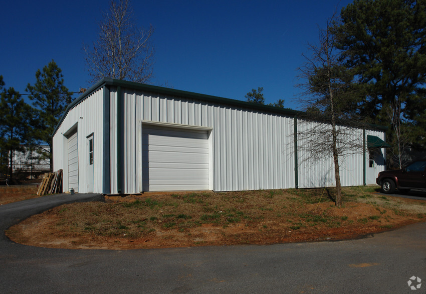 Primary Photo Of 4590 S Berkley Lake Rd, Norcross Warehouse For Lease