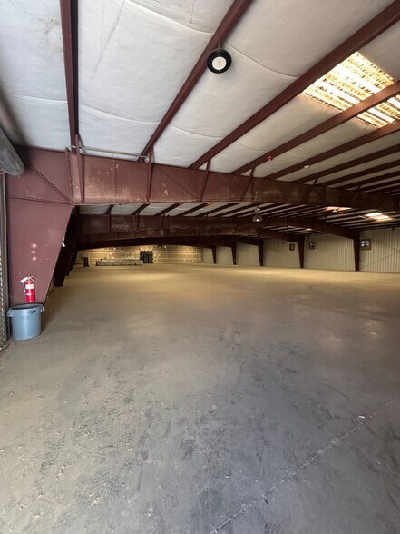 More Photos Of 110 Commercial Rd, Spartanburg Distribution For Lease