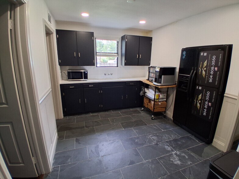 More Photos Of 1719 Emerson St, Jacksonville Office Residential For Lease