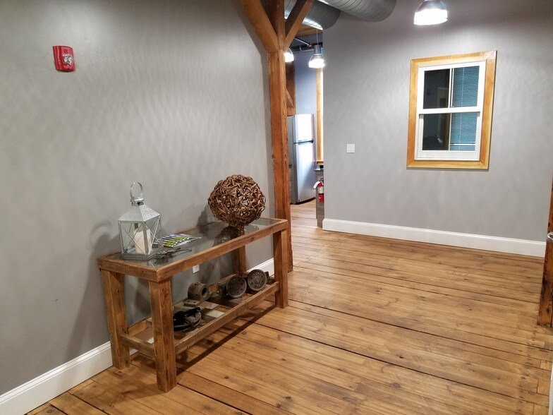 More Photos Of 60 Pleasant St, Ashland Flex For Lease