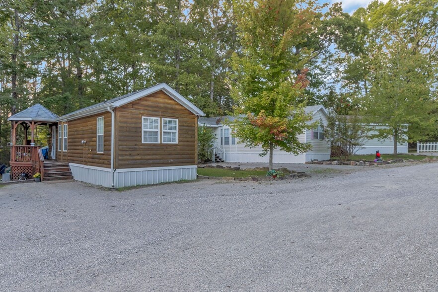 More Photos Of 11845 US 41 St, Monteagle Trailer Camper Park For Sale