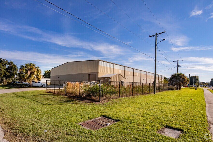 More Photos Of 4007 W Alva St, Tampa Warehouse For Lease