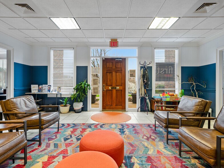 More Photos Of 77 Central Ave, Asheville Office For Sale