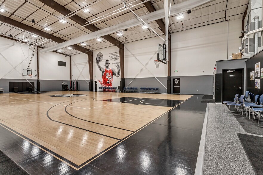 More Photos Of 5639 Mirabella Dr, Herriman Showroom For Sale