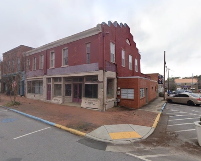 More Photos Of 123 S Main St, Warrenton Storefront Retail Office For Sale