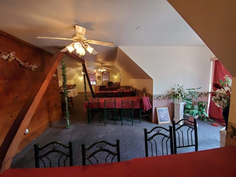 More Photos Of 407 S Mill St, Rushford Restaurant For Sale