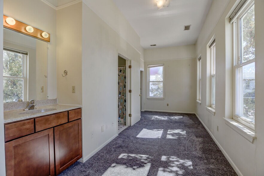 More Photos Of 100 W High St, Oxford Storefront Retail Residential For Sale