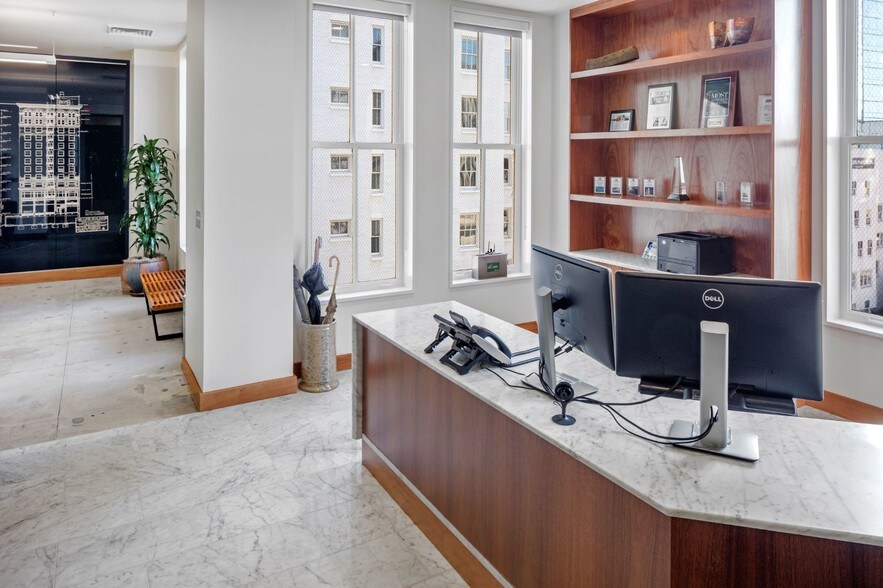More Photos Of 610 SW Alder St, Portland Office For Sale