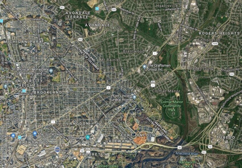 More Photos Of 3501 37th St, Mount Rainier Contractor Storage Yard For Lease