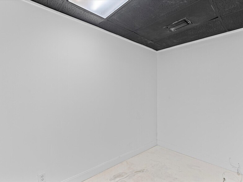 More Photos Of 1410-1420 S Federal Hwy, Dania Beach Unknown For Lease