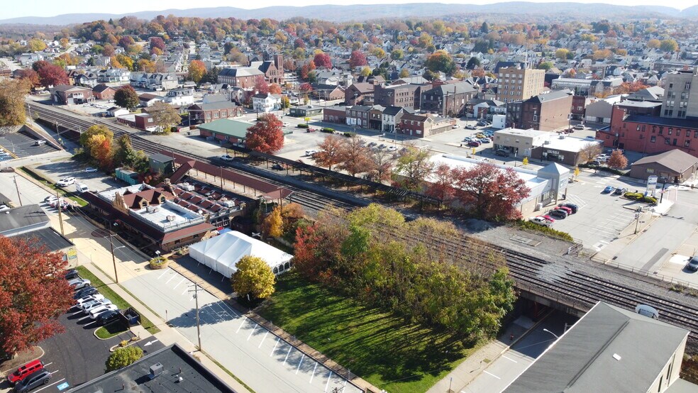 More Photos Of 325 McKinley Ave, Latrobe Restaurant For Sale