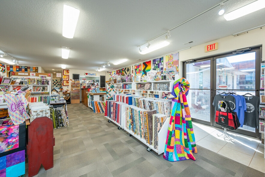 More Photos Of 15 Main St SE, Bondurant Storefront For Sale