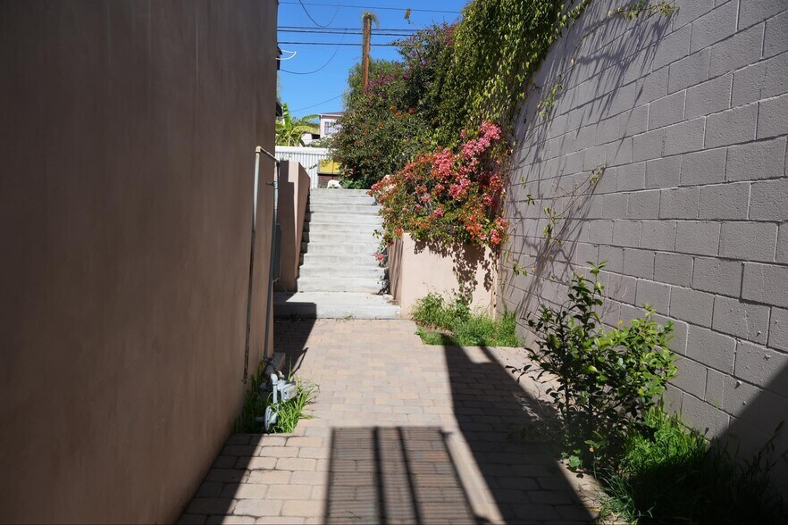 More Photos Of 5261 Alhambra Ave, Los Angeles Freestanding For Lease