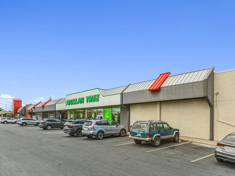More Photos Of 1000-1090 S Wadsworth Blvd, Lakewood Unknown For Lease