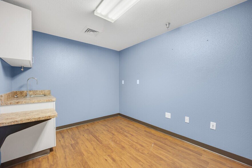 More Photos Of 1605 N Union Blvd, Colorado Springs Medical For Lease