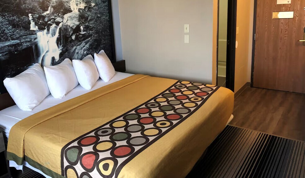 More Photos Of 5253 S Howell Ave, Milwaukee Hotel For Sale