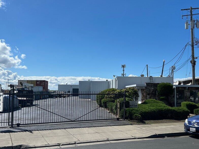 Primary Photo Of 2572-2578 Grant Ave, San Lorenzo Warehouse For Sale