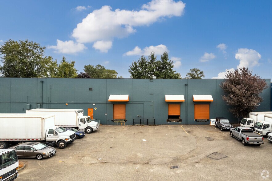 More Photos Of 18700 Southcenter Pky, Tukwila Warehouse For Lease