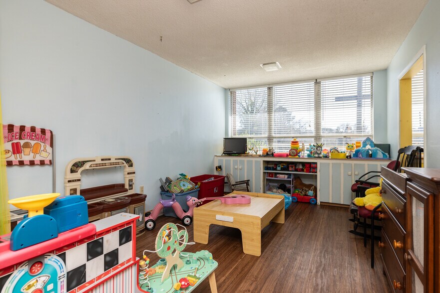 More Photos Of 6220 Portsmouth Blvd, Portsmouth Religious Facility For Sale