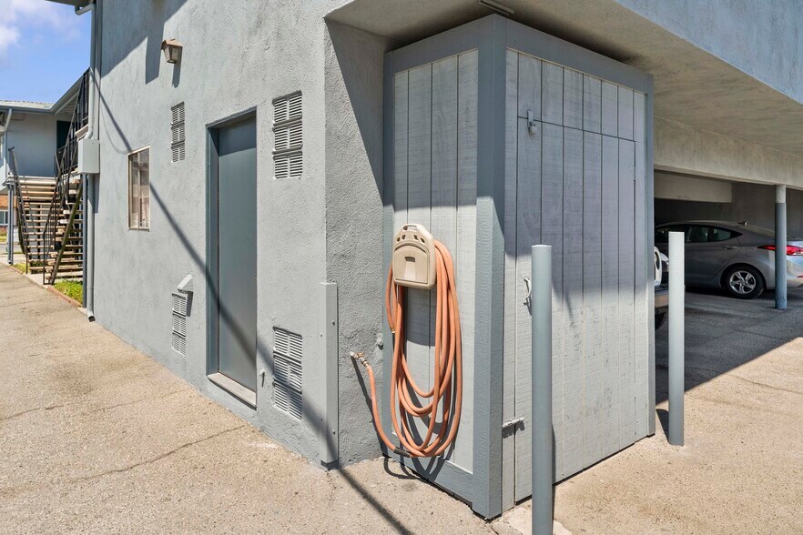 More Photos Of 568 E Colorado Ave, Glendora Apartments For Sale