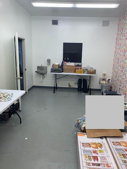 More Photos Of 4414 State Highway 276, Rockwall Flex For Lease