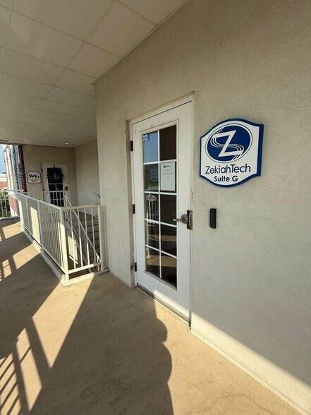 More Photos Of 103 Centennial St, La Plata Medical For Lease