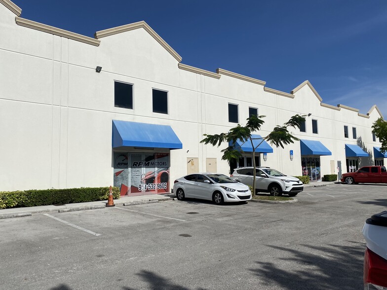 Primary Photo Of 1805 S Powerline Rd, Deerfield Beach Warehouse For Lease