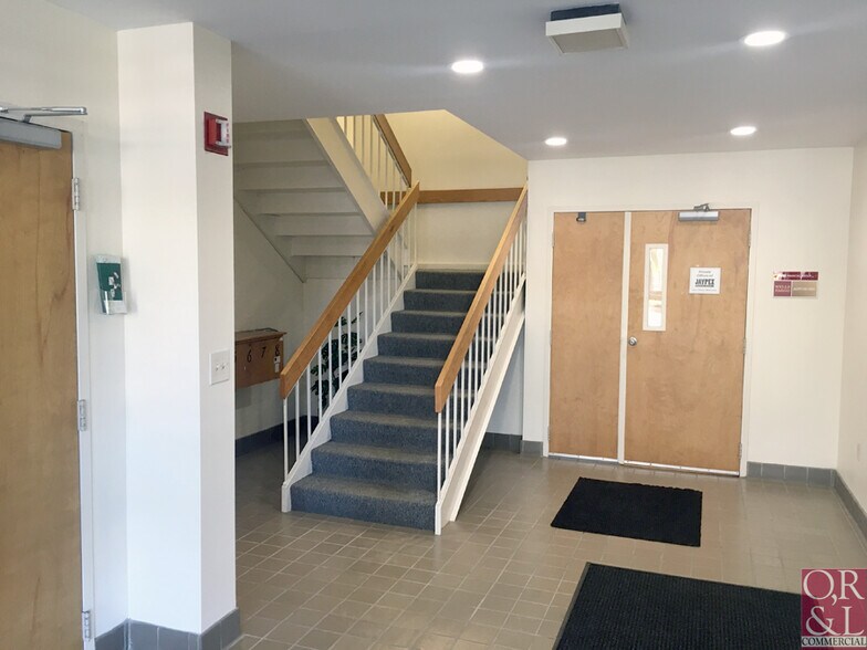 More Photos Of 78 Eastern Blvd, Glastonbury Office For Lease