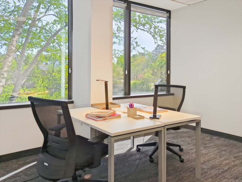More Photos Of 9211 Forest Hill Ave, Richmond Coworking Space