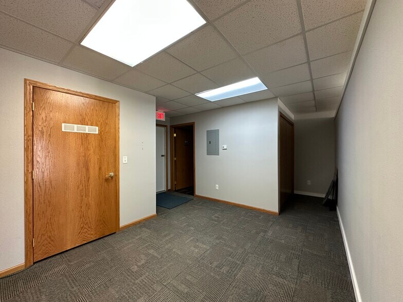 More Photos Of 207 Scott Ct, Iowa City Storefront Retail Residential For Sale