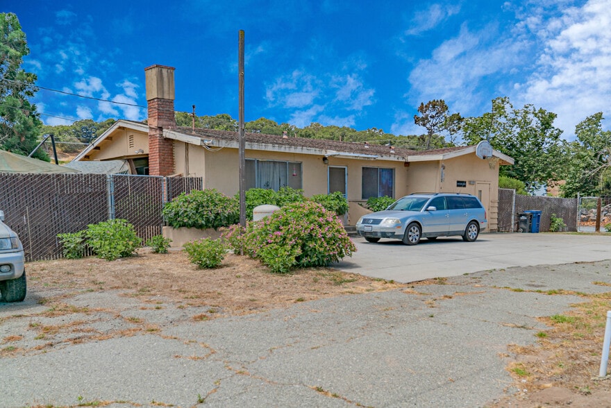 More Photos Of 10050 Reese Cir, Prunedale Warehouse For Sale