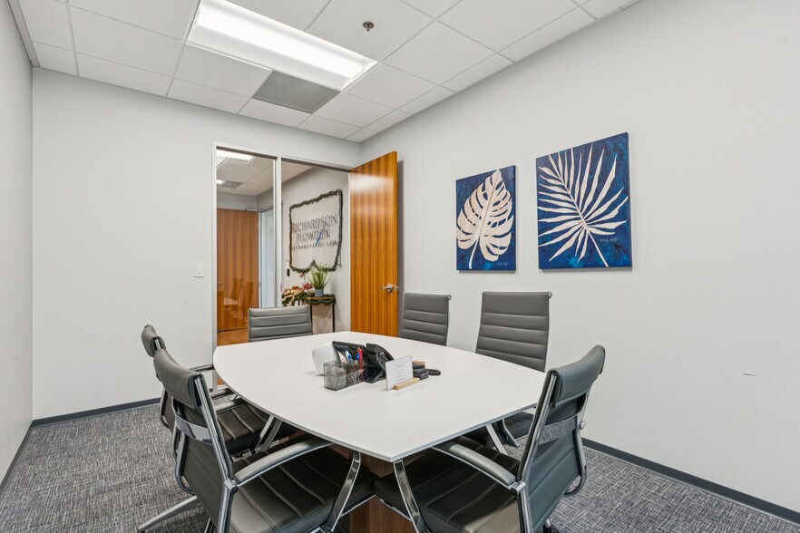 More Photos Of 235 Magrath Darby Blvd, Mount Pleasant Office For Lease