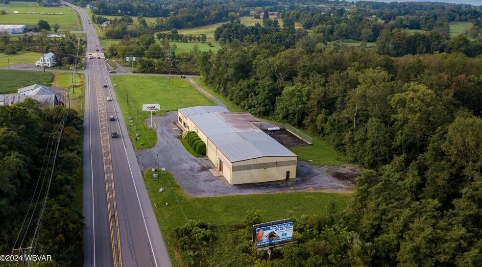 More Photos Of 6124 US Highway 15, Montgomery Warehouse For Lease