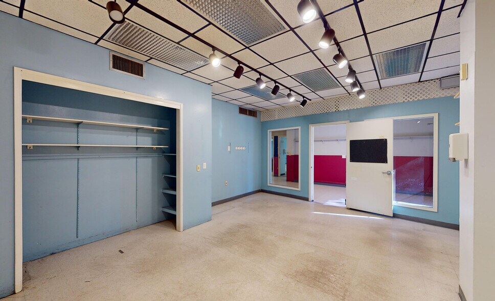 More Photos Of 3767 E Grant Rd, Tucson Office For Sale