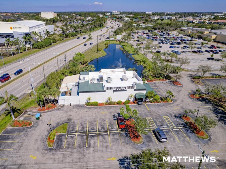 More Photos Of 7790 Cypress Lake Dr, Fort Myers Restaurant For Sale