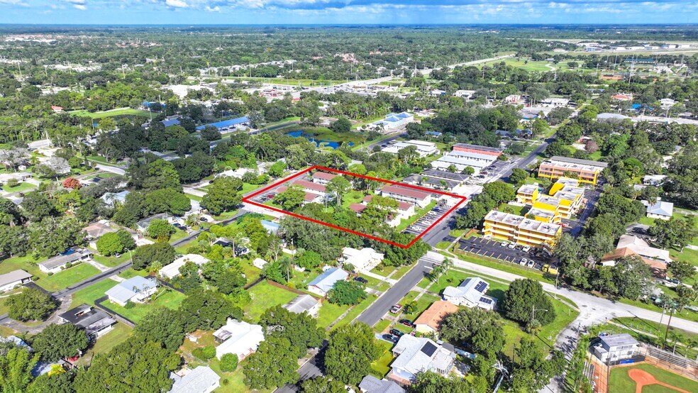 More Photos Of 1825 40th Ave, Vero Beach Apartments For Sale