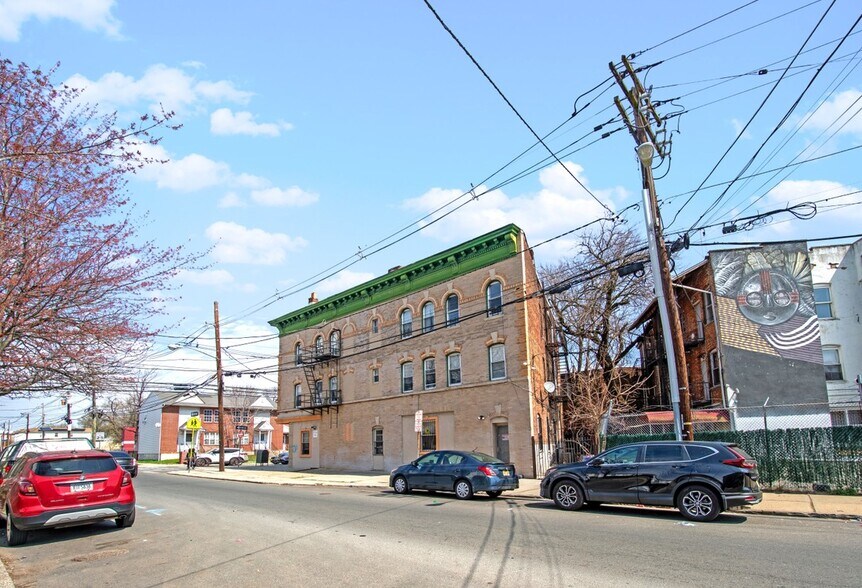 More Photos Of 487-489 18th Ave, Newark Apartments For Sale