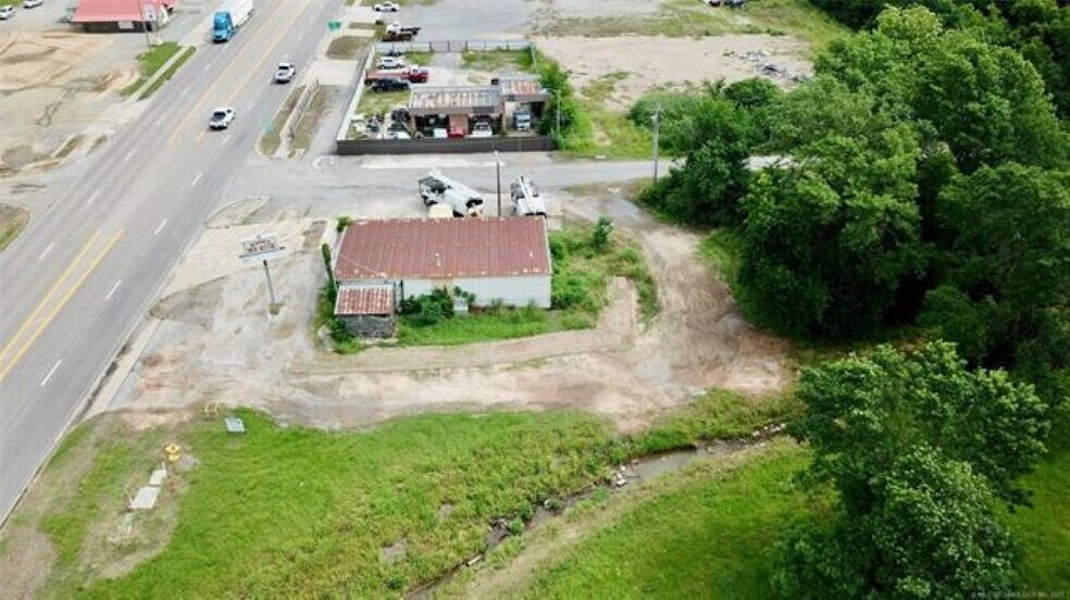 More Photos Of 909 S Garfield Ave, Kiowa Convenience Store For Sale