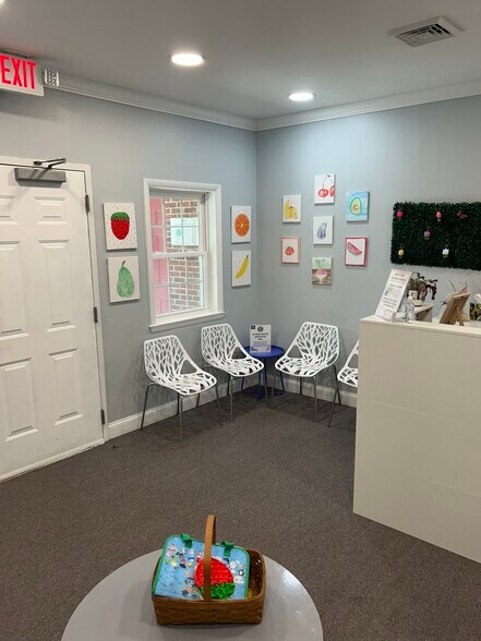 More Photos Of 5216 Chairmans Ct, Frederick Office For Lease