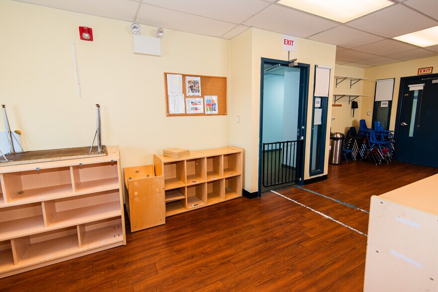 More Photos Of 1616 Orthodox St, Philadelphia Schools For Sale